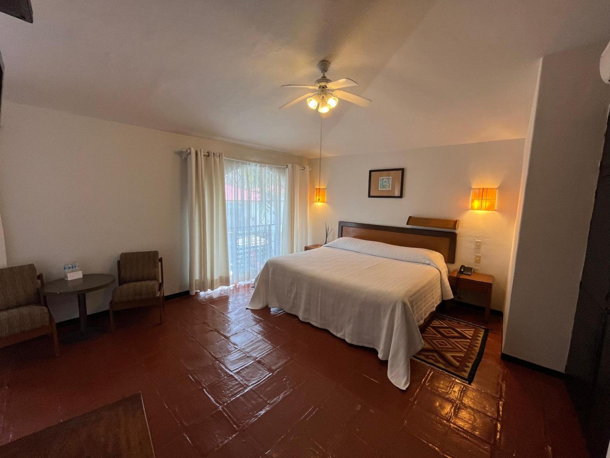Hotel Ilebal Cuernavaca Centro - Lugar Con Encanto! Экстерьер фото