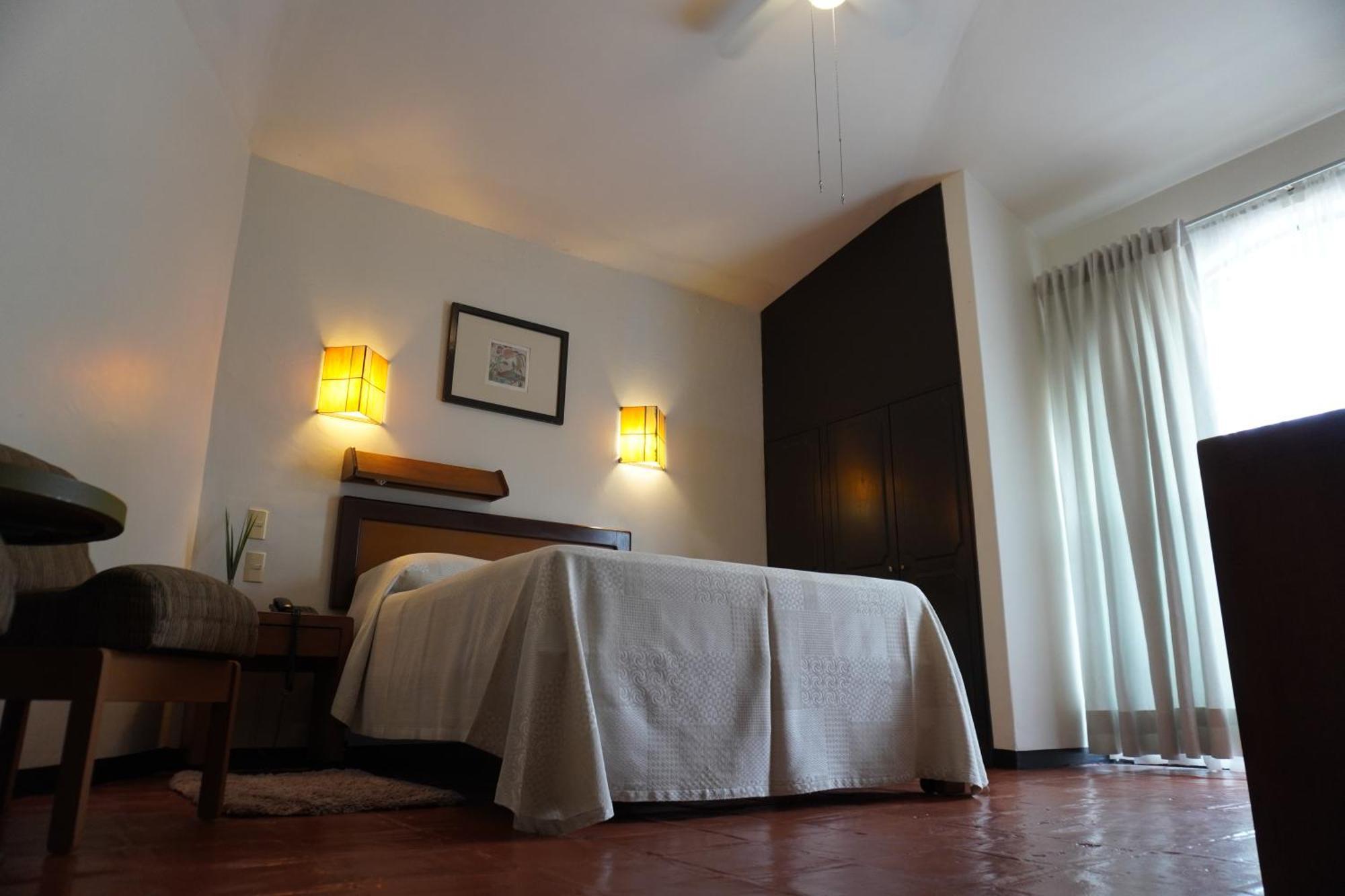 Hotel Ilebal Cuernavaca Centro - Lugar Con Encanto! Экстерьер фото