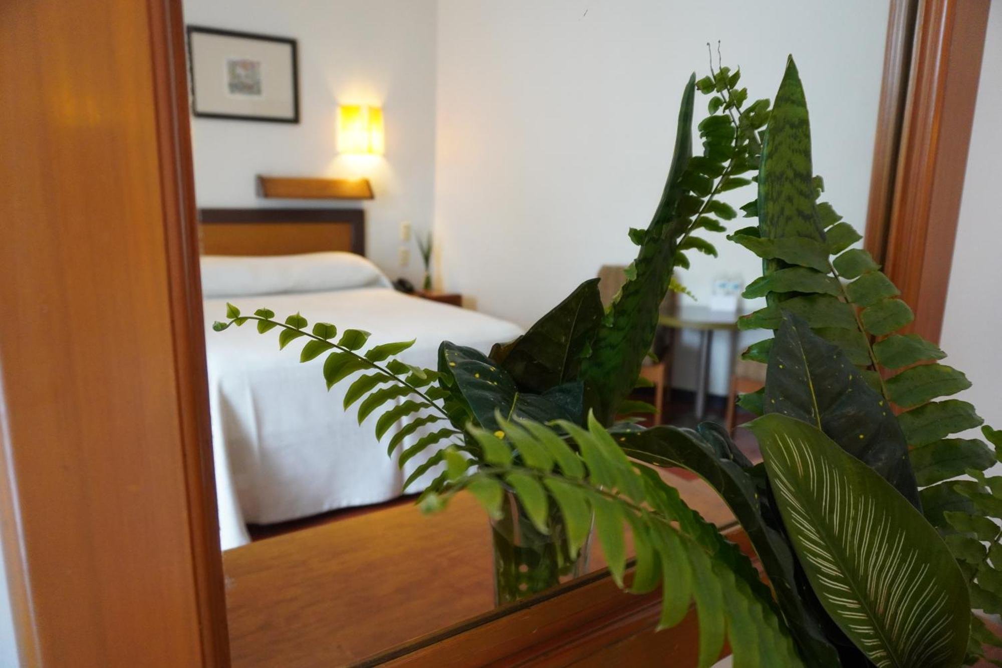 Hotel Ilebal Cuernavaca Centro - Lugar Con Encanto! Экстерьер фото