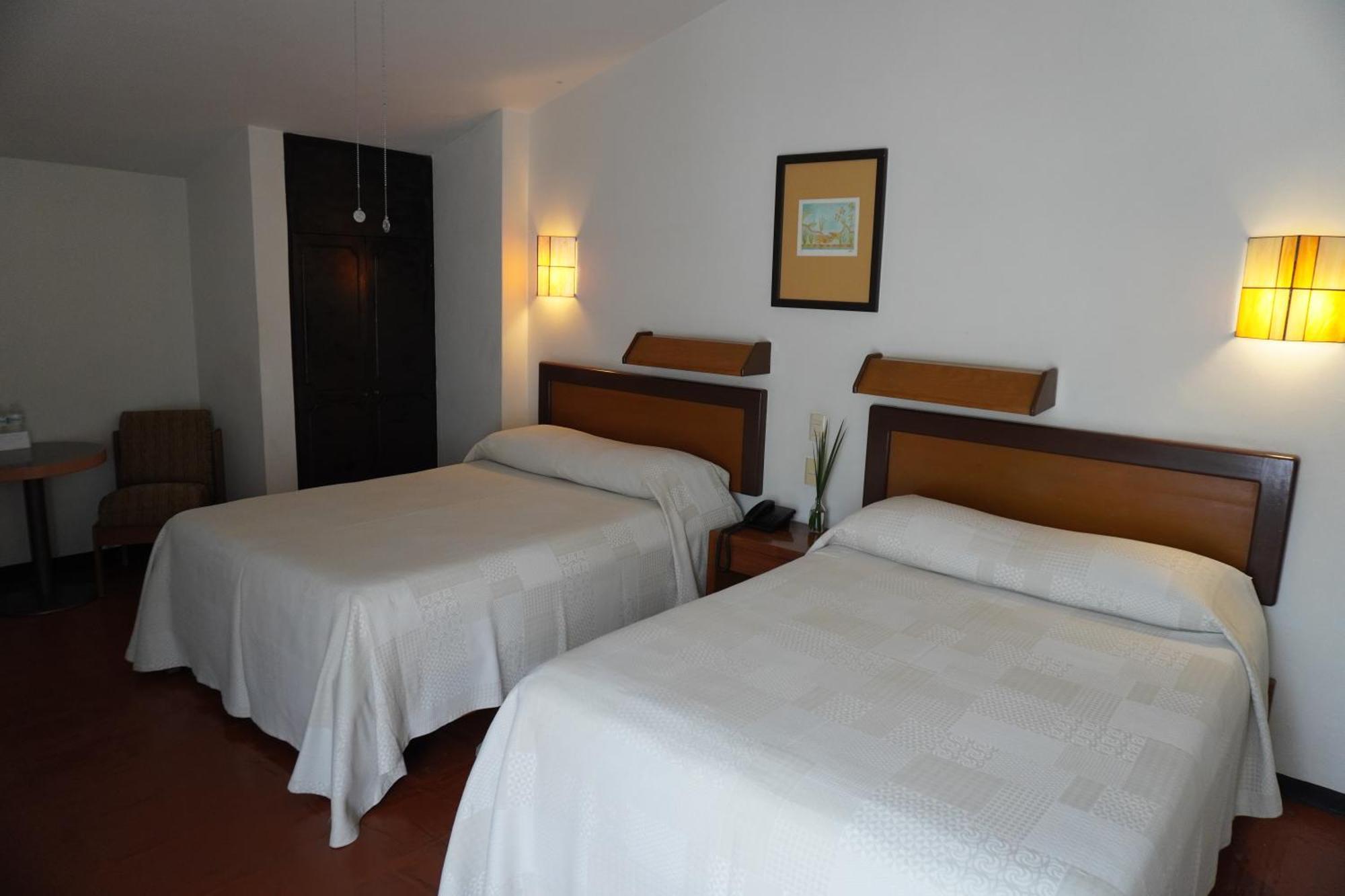 Hotel Ilebal Cuernavaca Centro - Lugar Con Encanto! Экстерьер фото