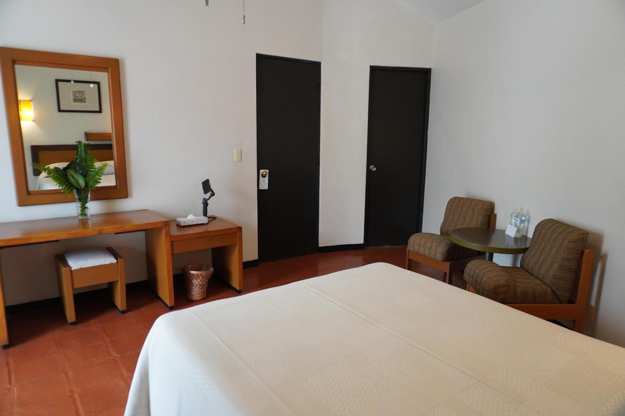 Hotel Ilebal Cuernavaca Centro - Lugar Con Encanto! Экстерьер фото
